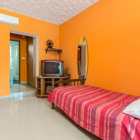 Apartment Sparadici 10015b Grebastica